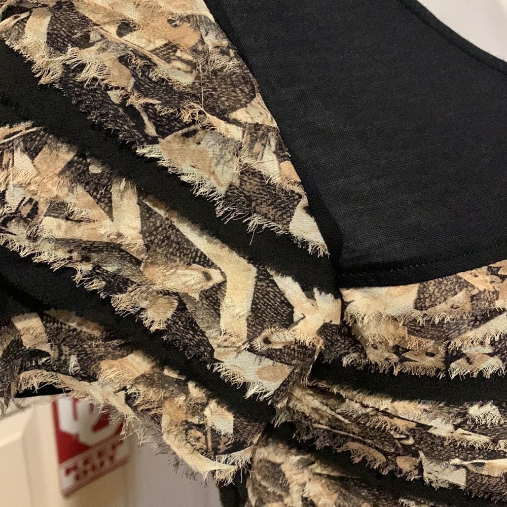 Diane Von Furstenberg rough edge tiered dress. Vintage Contemporary Classic - Picture 6 of 15